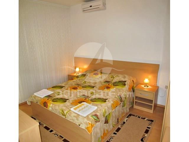 Apartments Mate Baška Voda Quarto foto